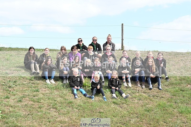 250821B-135637-00470 - Stable Shots and Group Photo