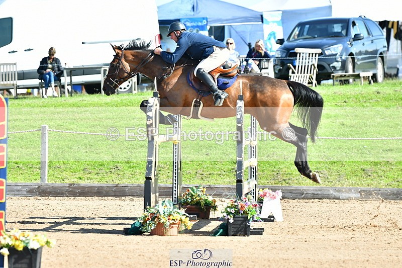 230720A-093547-01757 - Cls 1, 2 Star Small 1.30m