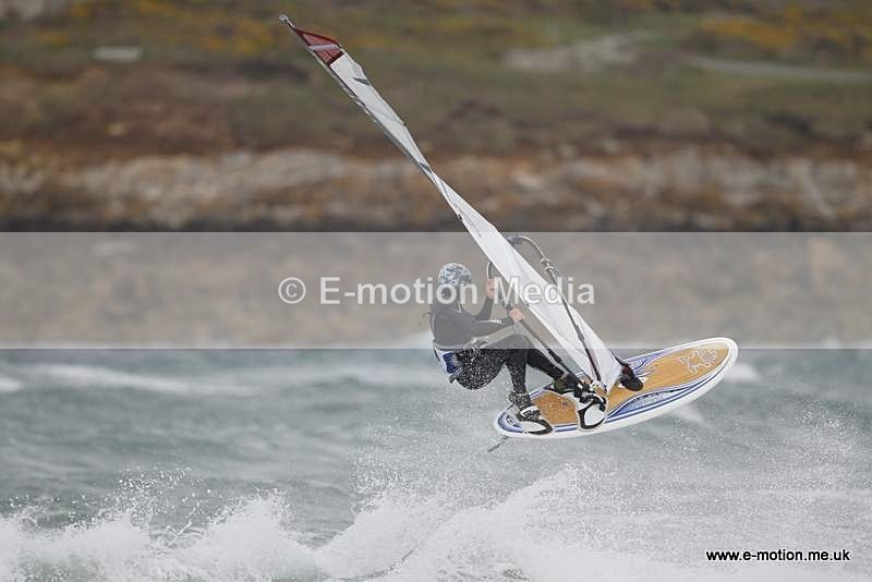 WS 020510-12 - Windsurfing