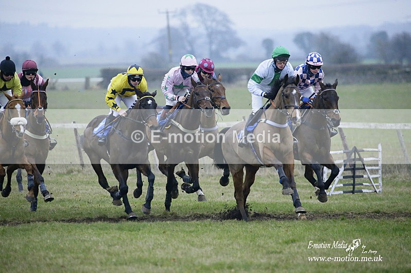 PtP 230122 759 - Cocklebarrow Races - Heythrop Hunt - 23/01/22