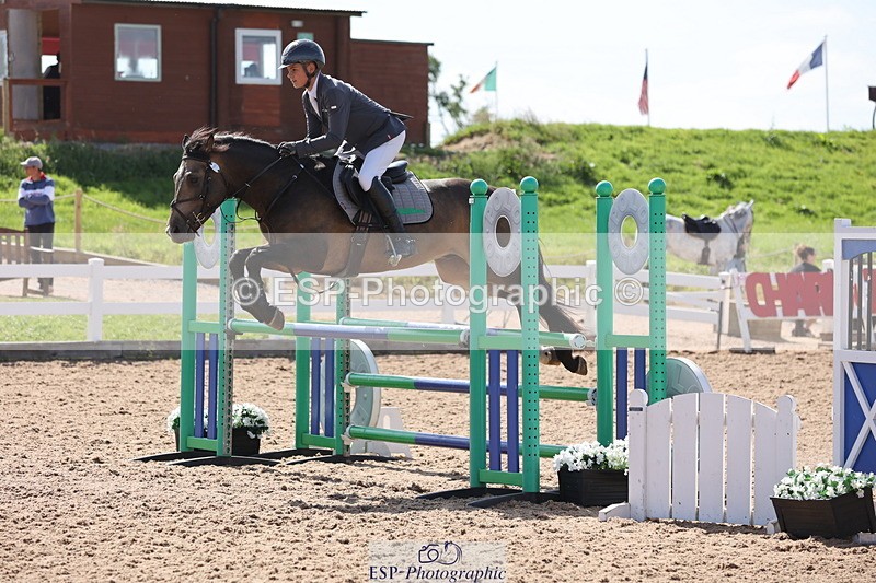 240629A-095421-03868 - Cls 17 Discovery and 90cm Open