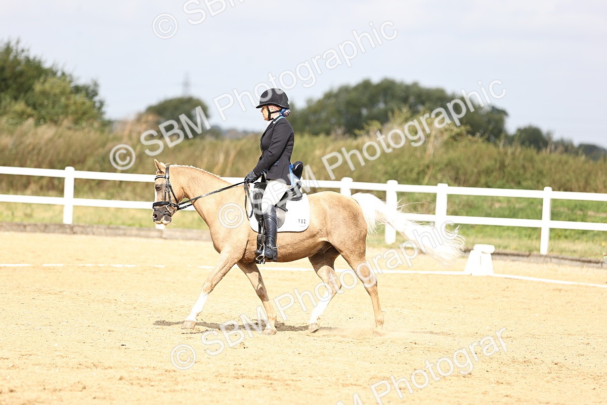 SBM_016190 - Class 14 - Novice 23 - 10.29-11.32