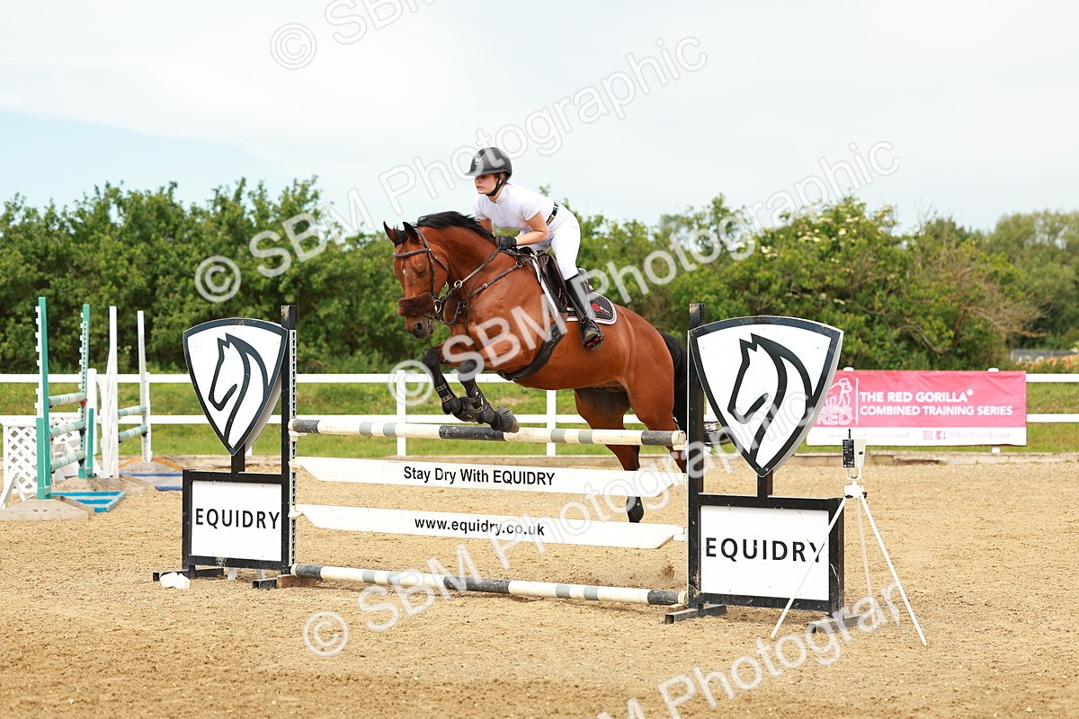 SBM_002327 - Class 4 - Senior Newcomers - 1.10m