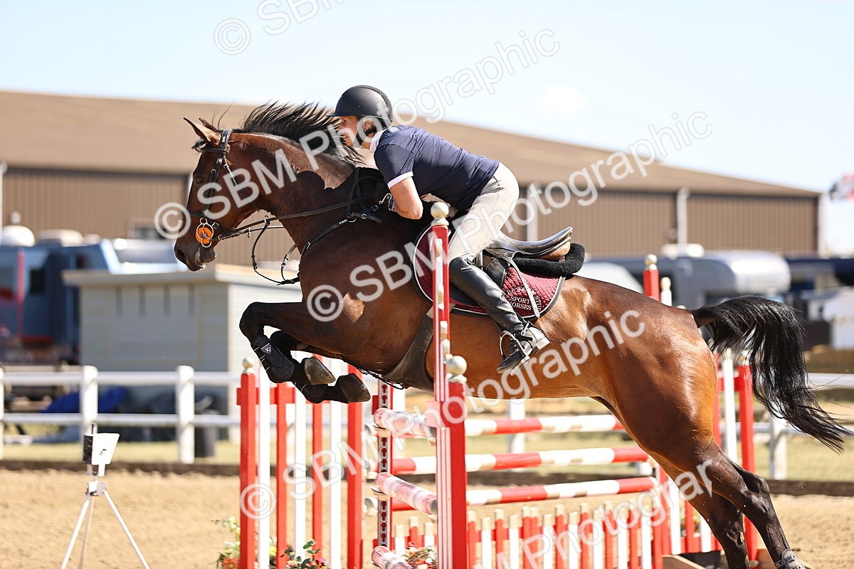 SBM_015379 - Class 16 - Senior foxhunter - 1.20m Open
