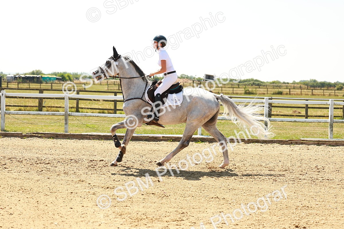 SBM_001591 - Class 4 - Senior Newcomers - 1.10m