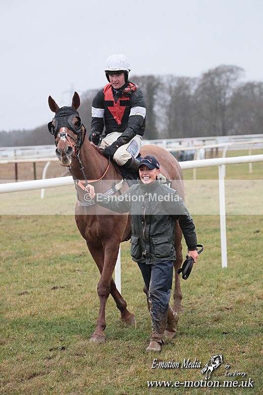PtP 260125 920 - Cocklebarrow Point-to-Point racing with the Heythrop Hunt 26/01/25