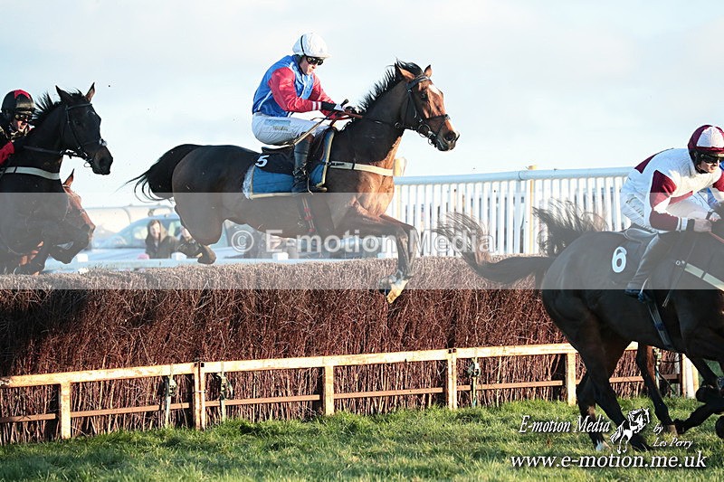 PtP 301125  0954 - Hursley Hambledon Point-to-Point Larkhill Racecourse 30/12/2025