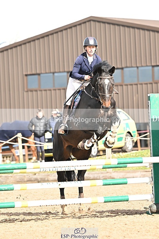 250416-101009-00224 - Cls 1 British Novice and 90cm