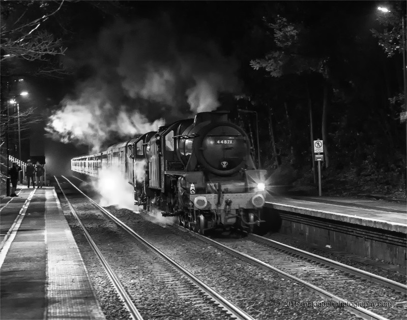 Arriving........ - Black & White/Monochrome