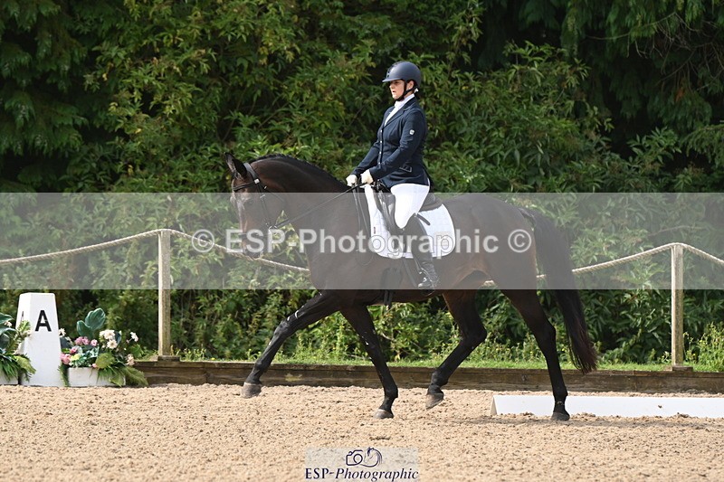 250719A-101108-03269 - 049-Veronica.Roberts-For.J'Adore