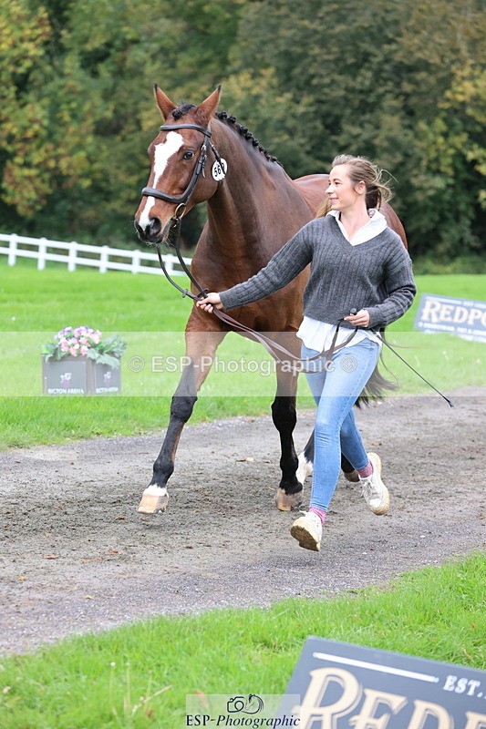 251026A-111636-25344 - G-569-Hannah.Lewis
