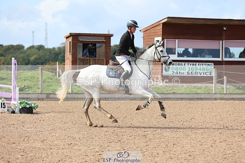 250911-140248-02300 - Cls 5 Chard Snr 90cm Speed Derby