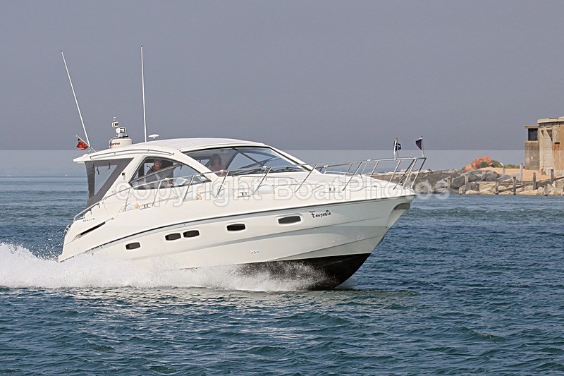 180726 FANTASIA - SEALINE SC38 1Y3A3140 - Motorboats - Hardtop