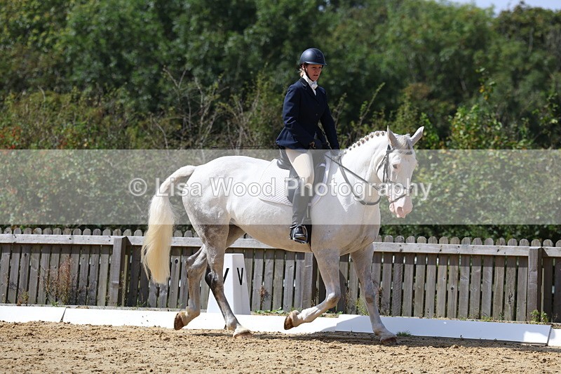 3E7A3720 - Class 8: Novice 6 Section A Championship