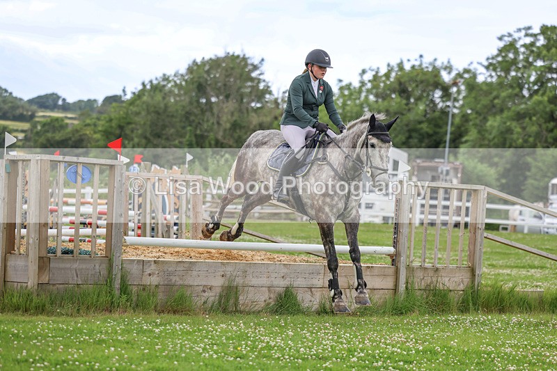 3E7A3699 - Class 6: Hawkins Motors Senior 1.00m Derby