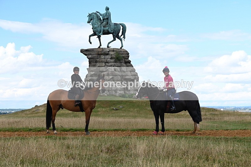 DSC_9868 - Time at Statue 15:11 to 15:58