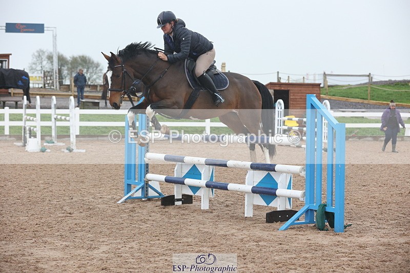 231112A-104222-03405 - Cls 17 Blue Chip Novice Winter Qualifier