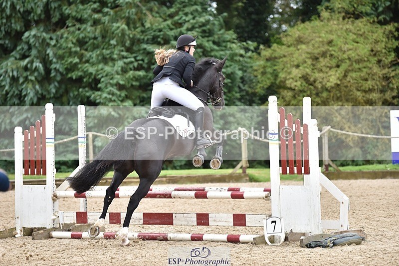 240802-103116-00859 - 70cm Round 1