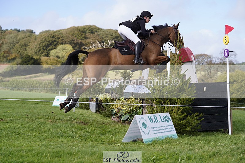 241025-122846-07943 - 102-Holly.Morris-ROYALE.LOUIS