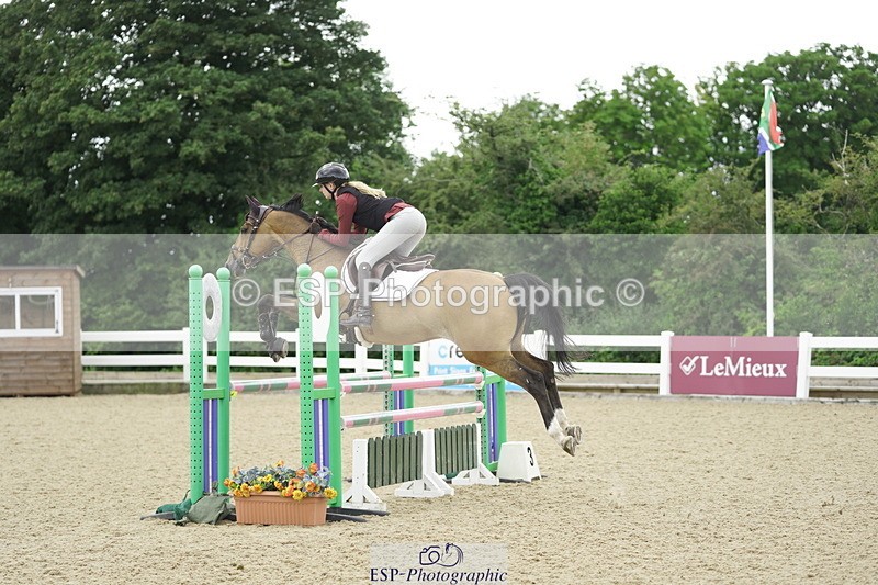 230728A-150316-02579 - Cls 11 1.05m Amateur Quali