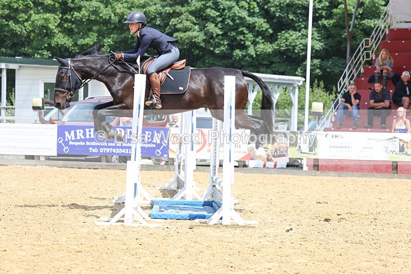 3E7A5801 - Class 5: Senior 95cm