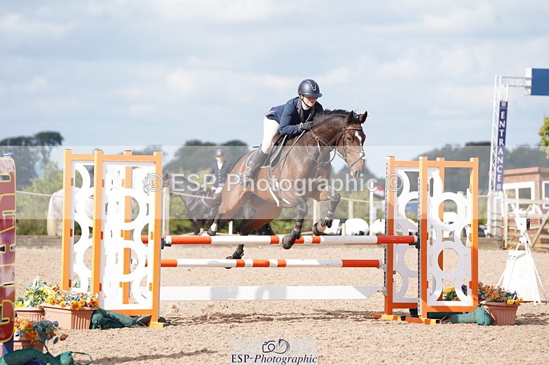 241005A-120414-04669 - SAT Cls 9 Snr Discovery &1m Open