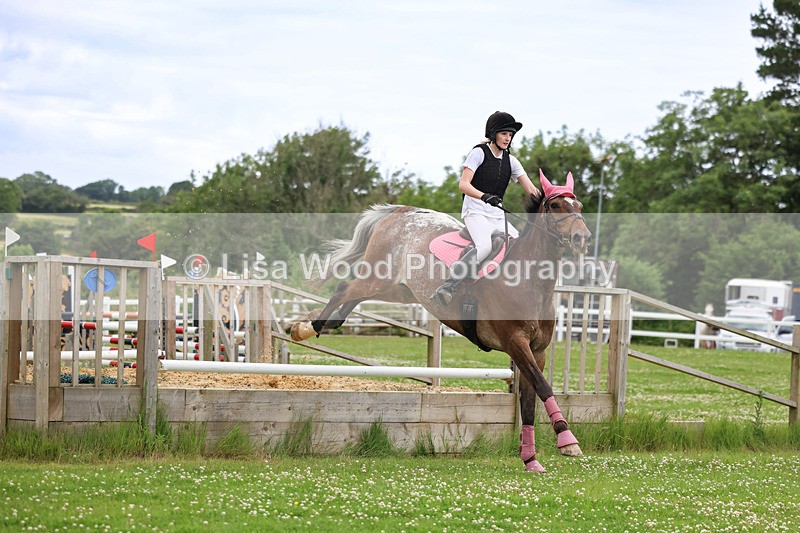 3E7A3651 - Class 6: Hawkins Motors Senior 1.00m Derby