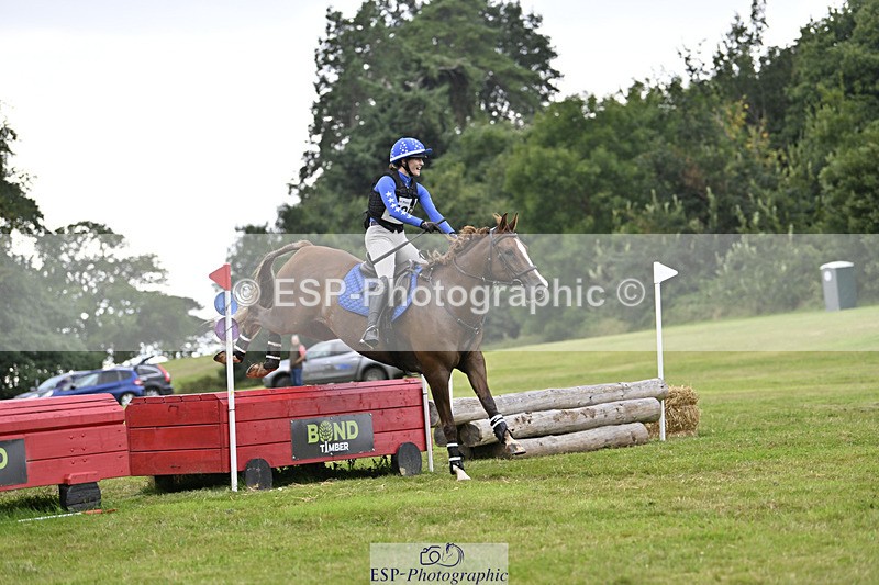 240825X-164938-37618 - 80cm XC 16.30 to 17.30