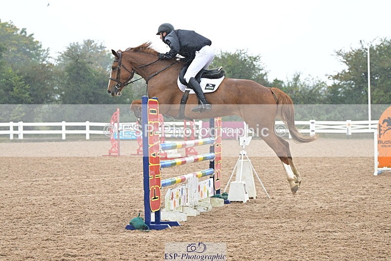 240925A-131230-00790 - Cls 4 Newcomers and 1.10m Open