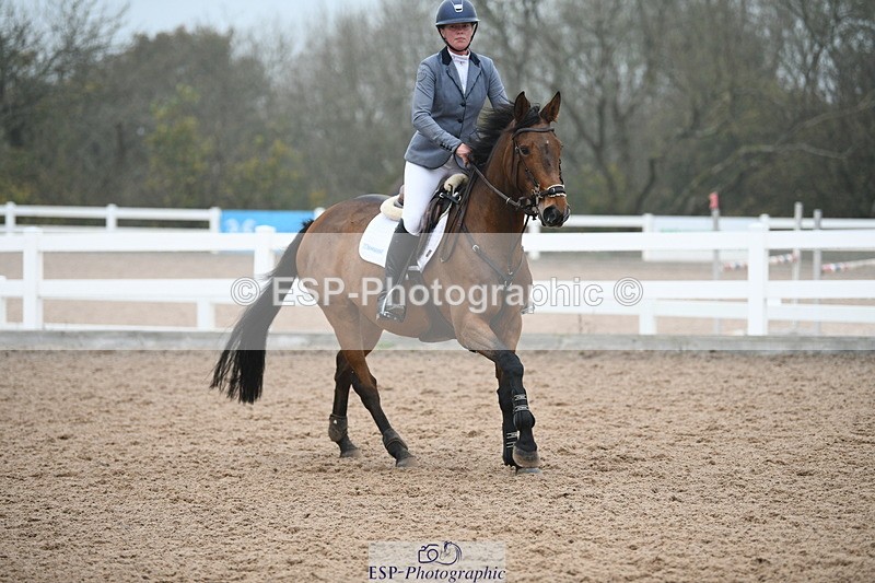 241103A-113423-07828 - SUN Cls 21 Snr Newcomers and 1.10m Open