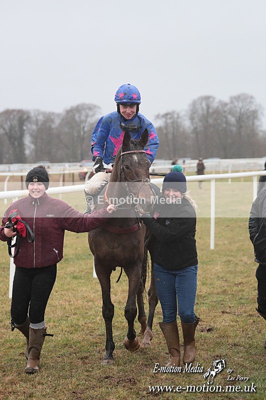 PtP 260125 617 - Cocklebarrow Point-to-Point racing with the Heythrop Hunt 26/01/25