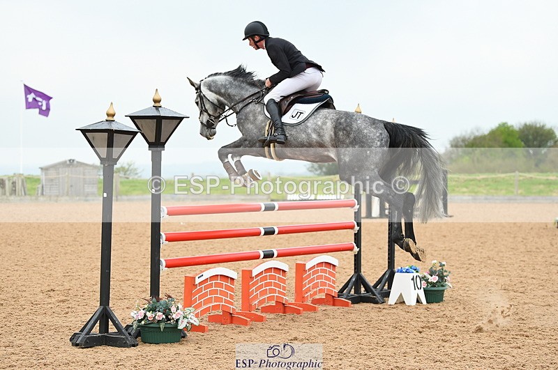 230504A-095058-00461 - Cls 8 Snr Foxhunter