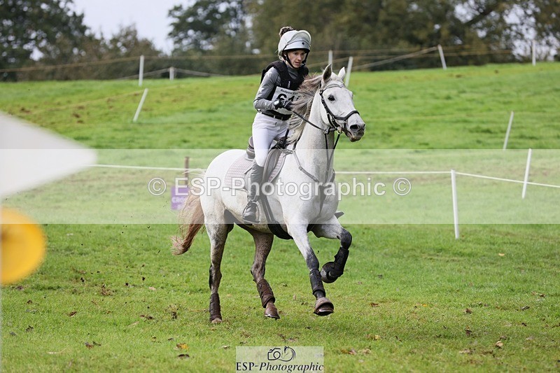 231021-100240-13211 - 616-HER.NAME.IS.LOLA-Emma.Farrar-SC+XC