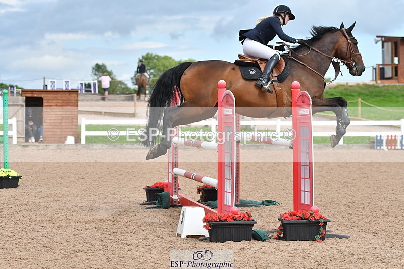 240727A-165400-06864 - Cls 25 1.10m Amateur Qualifier
