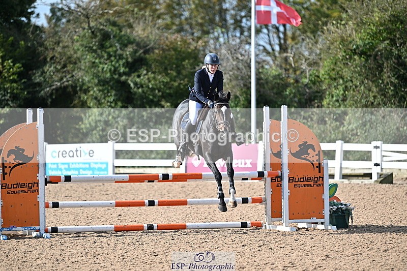241004A-110155-01501 - Fri 07 Snr Brit Nov & 90cm Open