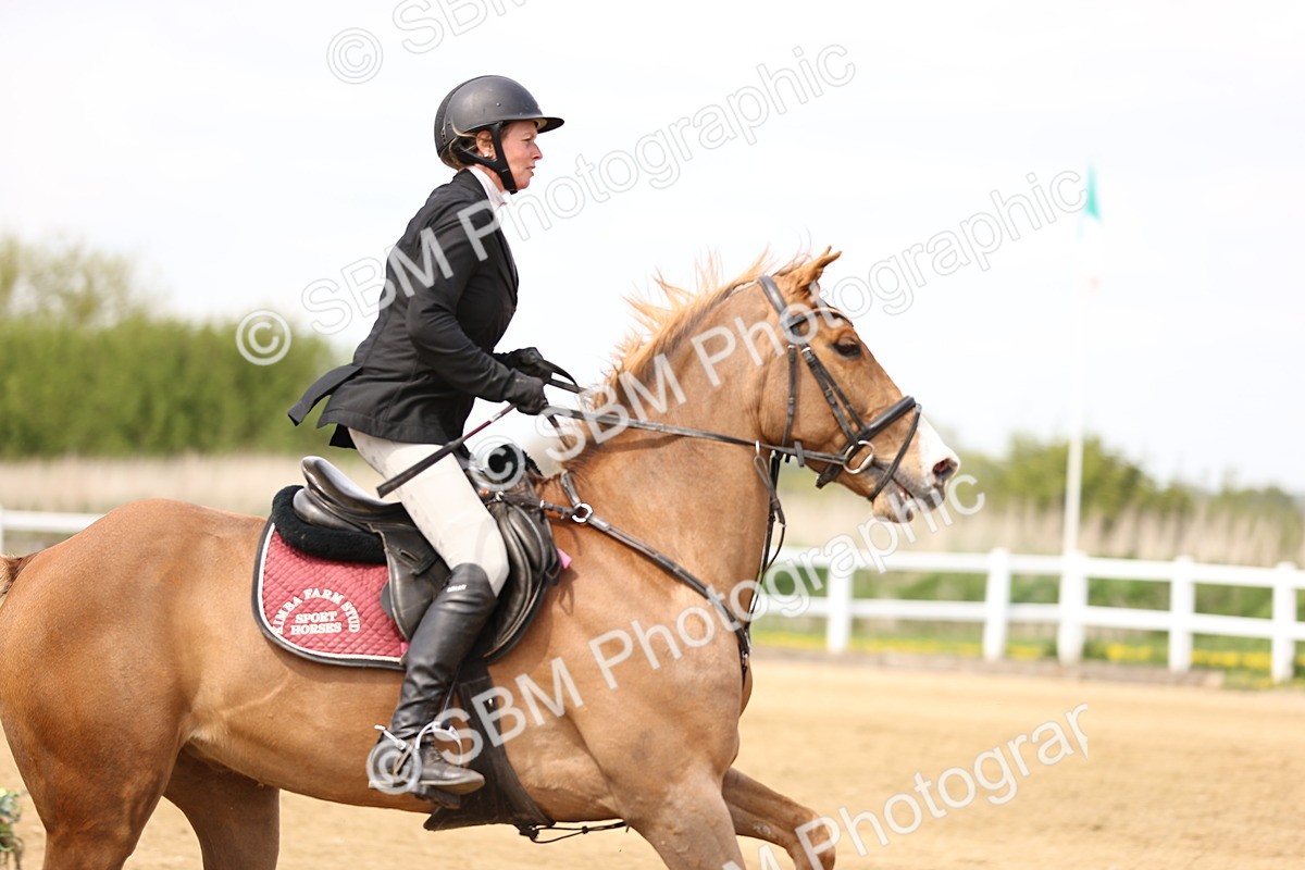 SBM_002392 - Class 11 - Senior newcomers - 1.10m