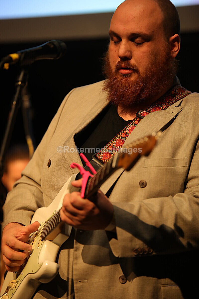 FOLK N BLUES-506 - FOLK and BLUES SEPT 2022