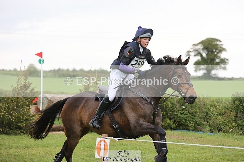 240525-163319-18134 - 259-METROPOLITAN_CLOVER-Megan_Brown