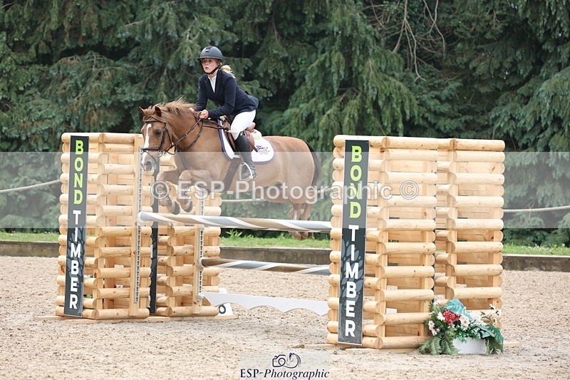 230618-102302-10095 - Cls 19 Pony Intro 1m