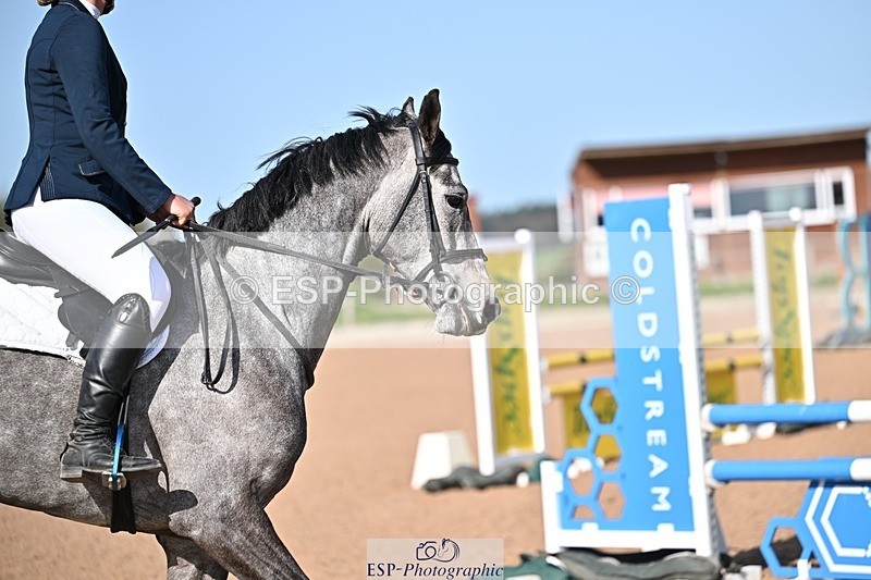 260408-101410-00111 - Cls 2 British Novice and 90cm