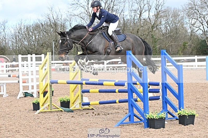 250328-105303-01343 - Cls 8 British Novice and 90cm