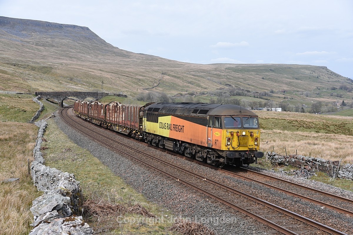 JL - 26.4.21 56105 6C76 Carlisle Yard - Doncaster Rob Rd, Ais Gill - Ais Gill (road bridge southbound)