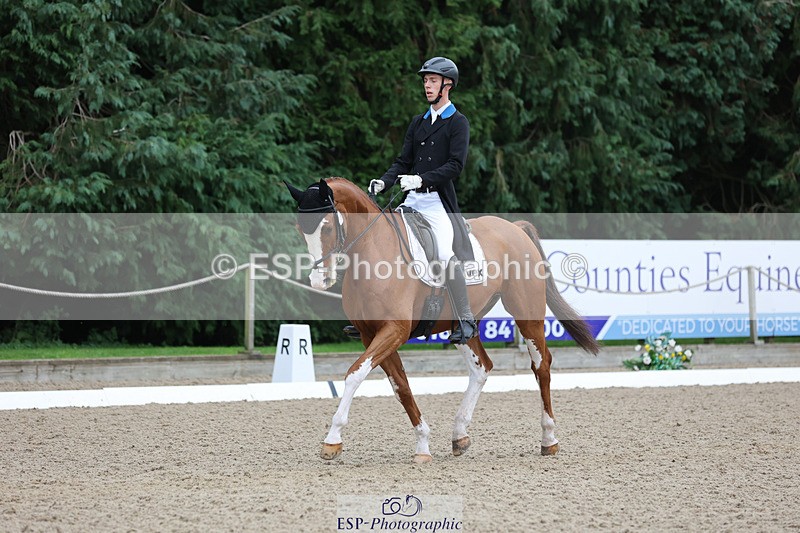 241024-143816-04109 - 228-Callum.Banfield-JIN.VAN.DE.DOELVELDEN.Z