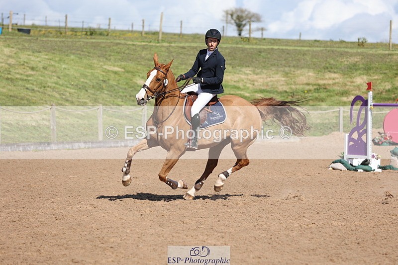 240419A-155925-09079 - Cls 10, 2 Star Big Tour 145cm  15.45 to 16.35 break