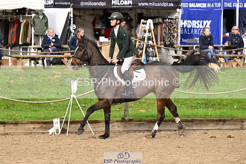 251024A-101725-06385 - B-134-Rafael.Losano