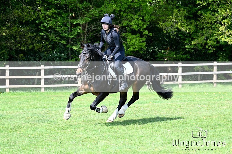 WJ7_6818 - The stables at Tweseldown 27-04-25