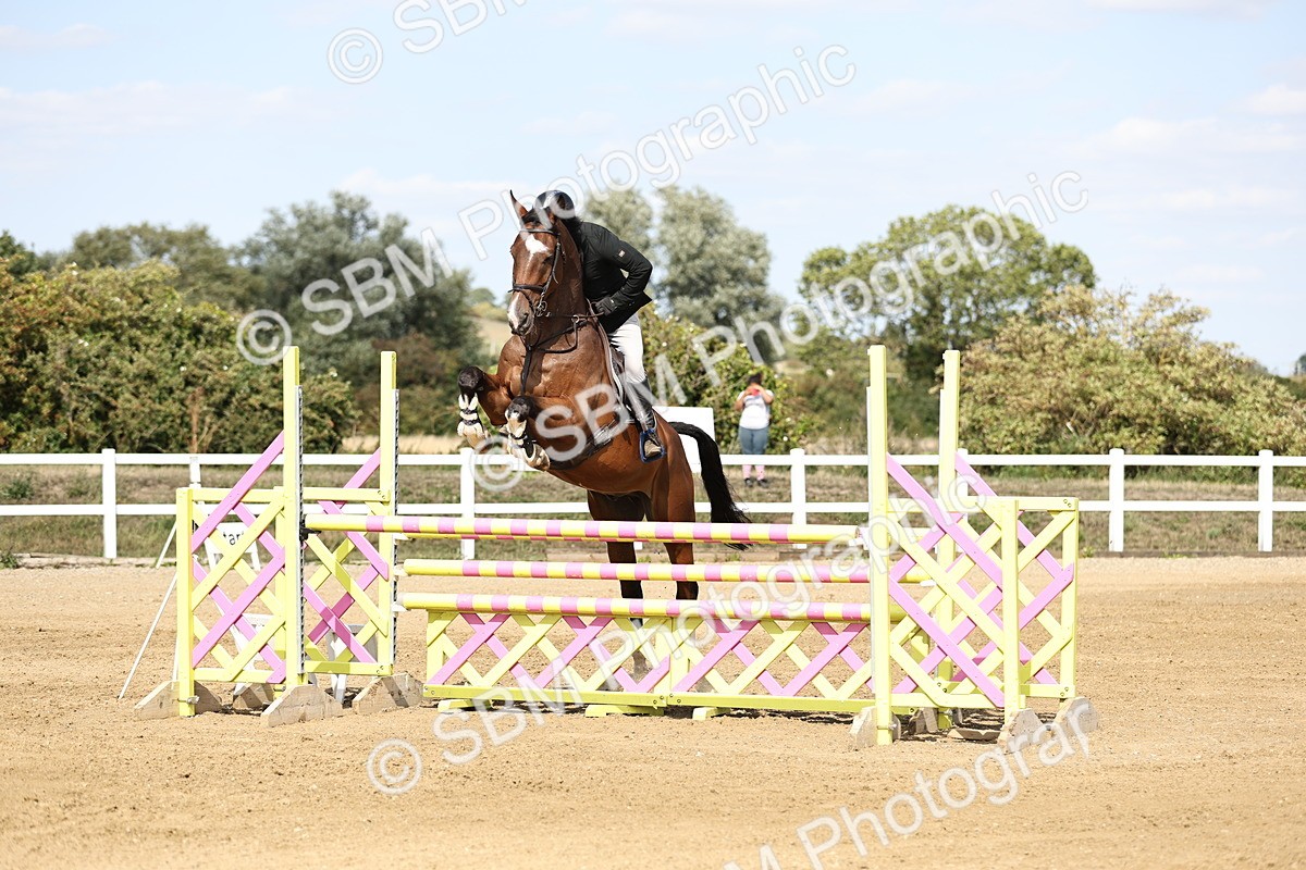 SBM_005114 - Class 6 = Senior Newcomers - 1.10m Open