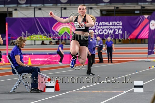 SeniorInd25-911357 - Field Female