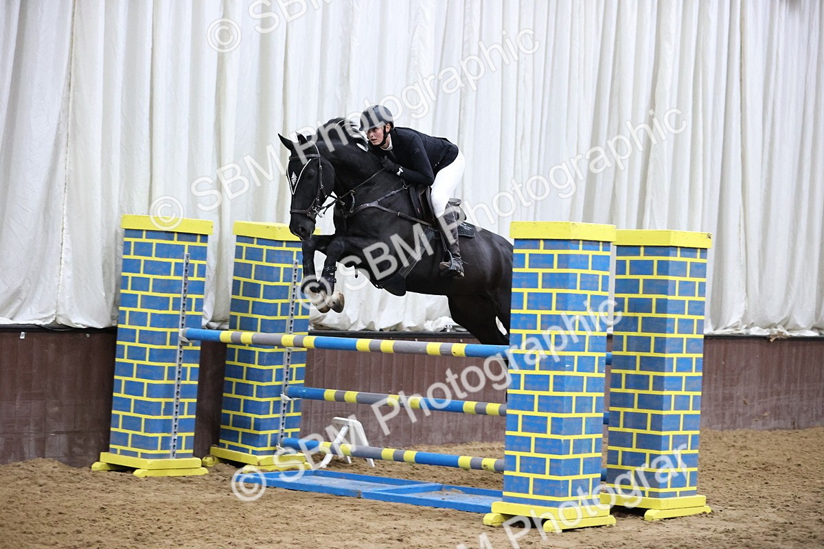 SBM_002051 - Class 4 - Senior Newcomers - 1.10m Open