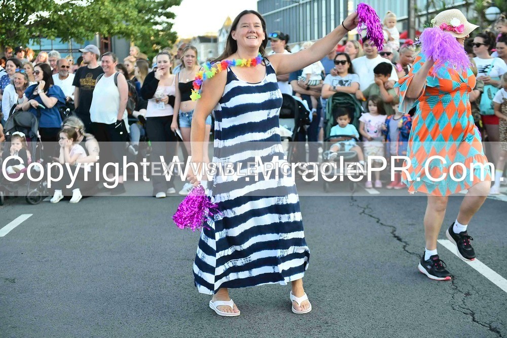 SH4_3639 - Carnival Procession.